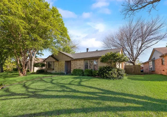 Photo 3 of Single family home for sale at 708 Shady Creek Trl, Mesquite, TX 75150 | MLS# 21229518 | Listing updated on 2026-09-01