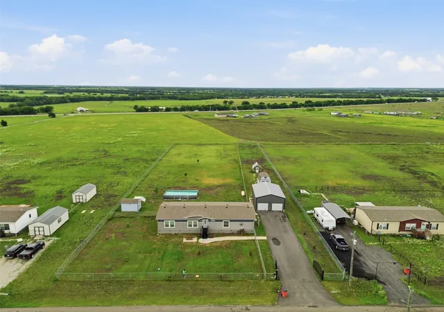 Homes for sale in Leonard, TX | 9013 County Road 1143, Leonard, TX 75452 | MLS# 21230856