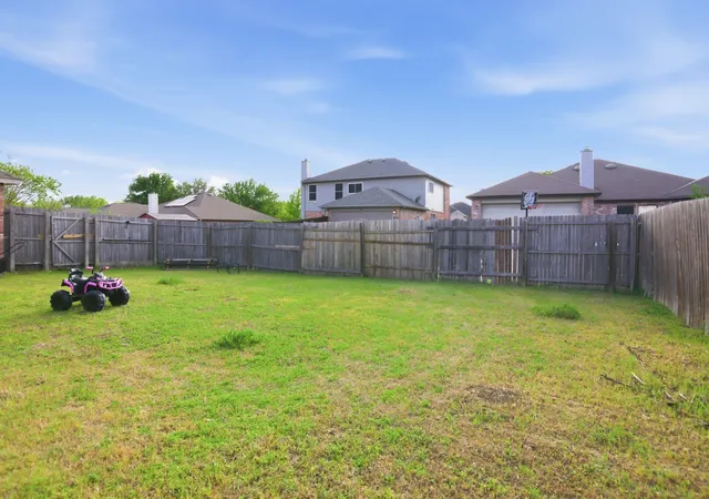 Homes for sale in Cedar Hill, TX | 329 Beechwood Ln, Cedar Hill, TX 75104 | MLS# 21230676