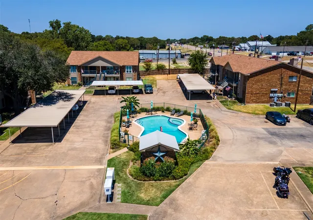 Homes for sale in Gun Barrel City, TX | 849 S Gun Barrel Ln #G7, Gun Barrel City, TX 75156 | MLS# 21230853