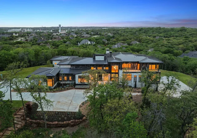 2nd image of 545 W Bob Jones Rd, Southlake, TX 76092 | MLS# 21230918