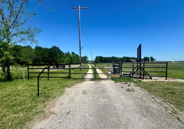 Photo 3 of Land for sale at 2985 Fm 751, Wills Point, TX 75169 | MLS# 21230951 | Listing updated on 2026-10-01