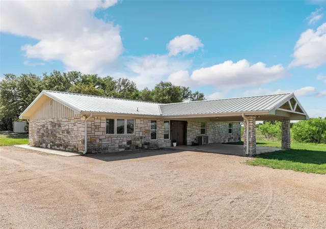 Homes for sale in Goldthwaite, TX | 54 County Road 407, Goldthwaite, TX 76844 | MLS# 21229722