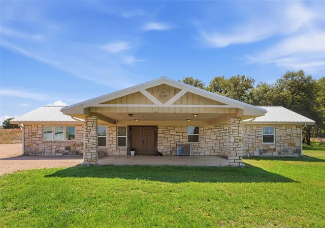 Homes for sale in Goldthwaite, TX | 54 County Road 407, Goldthwaite, TX 76844 | MLS# 21229722