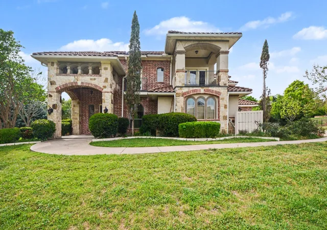 Photo 3 of Single family home for sale at 2330 Purdue Dr, Allen, TX 75002 | MLS# 21231056 | Listing updated on 2026-08-18