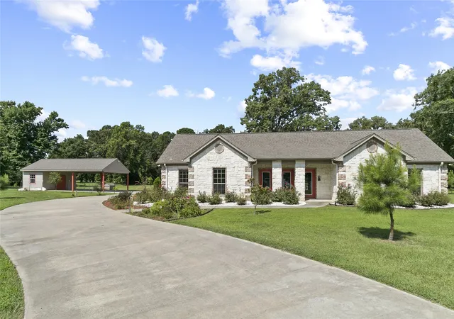 Photo 2 of Single family home for sale at 244 Cr 2321, Pittsburg, TX 75686 | MLS# 21230189 | Listing updated on 2026-08-04
