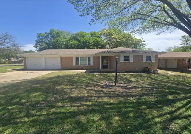 Photo 2 of Single family home for sale at 1144 Norwood Dr, Hurst, TX 76053 | MLS# 21226558 | Listing updated on 2026-08-17