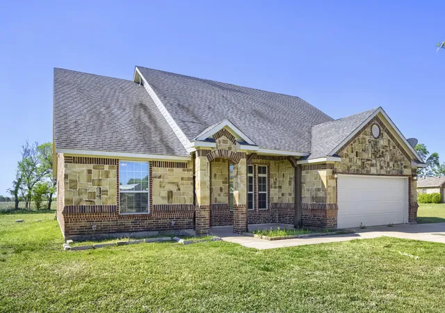 Homes for sale in Howe, TX | 98 Sunnydale Ct, Howe, TX 75459 | MLS# 21145199