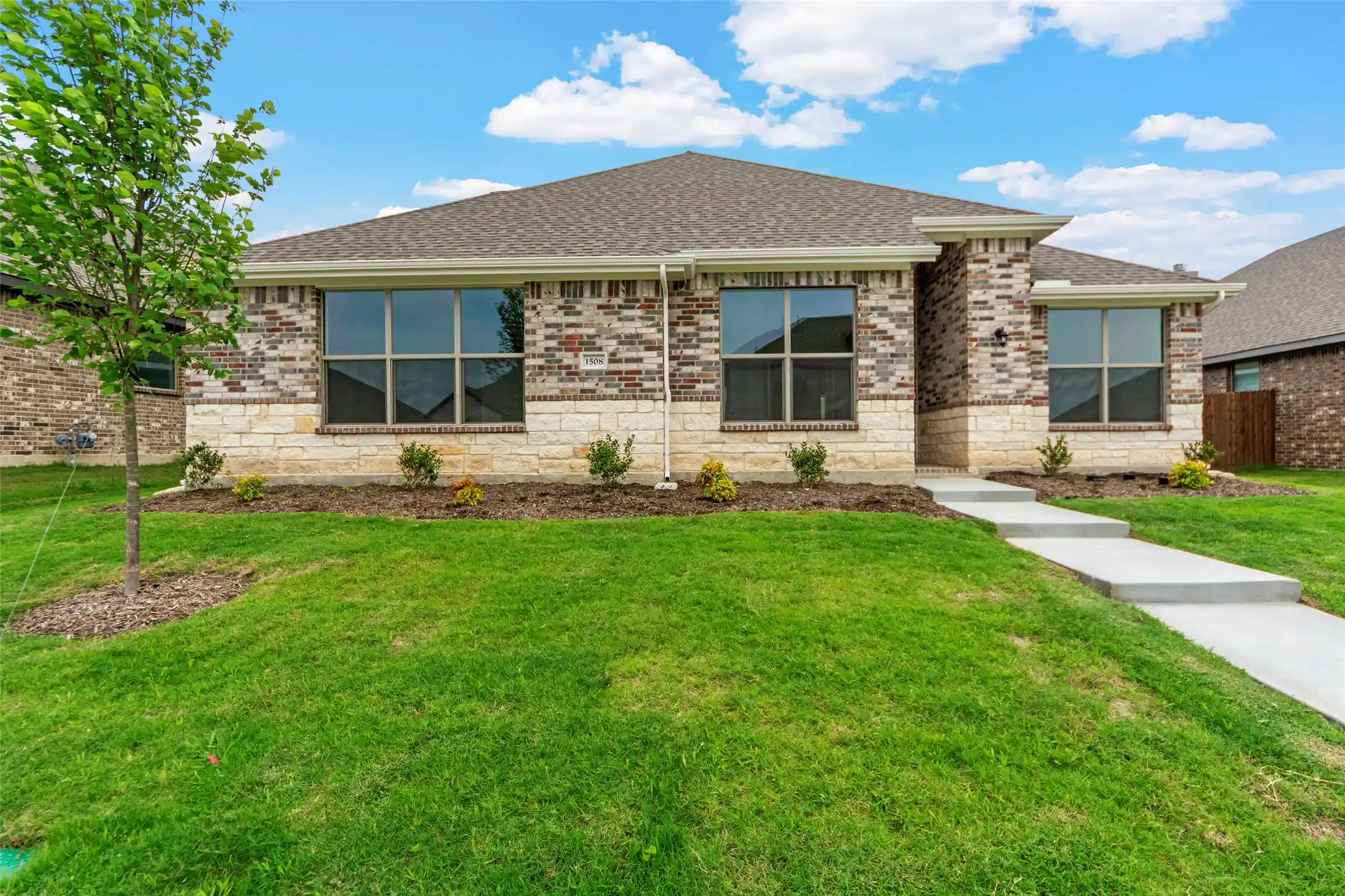 Photo 1 of Single family home for sale at 1508 Addison Dr, Lancaster, TX 75134 | MLS# 21231514 | Listing updated on 2026-10-19