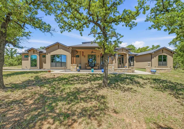 Photo 1 of Sale Pending at 25570 W Fm 1188, Stephenville, TX 76401 | MLS# 21231340 | Listing updated on 2026-08-20