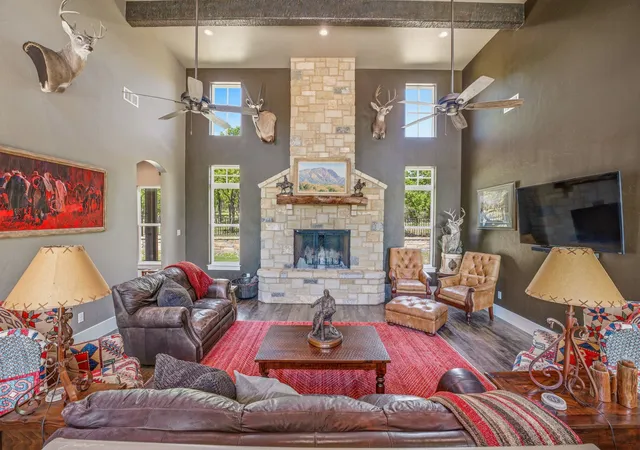 Photo 2 of Sale Pending at 25570 W Fm 1188, Stephenville, TX 76401 | MLS# 21231340 | Listing updated on 2026-08-20