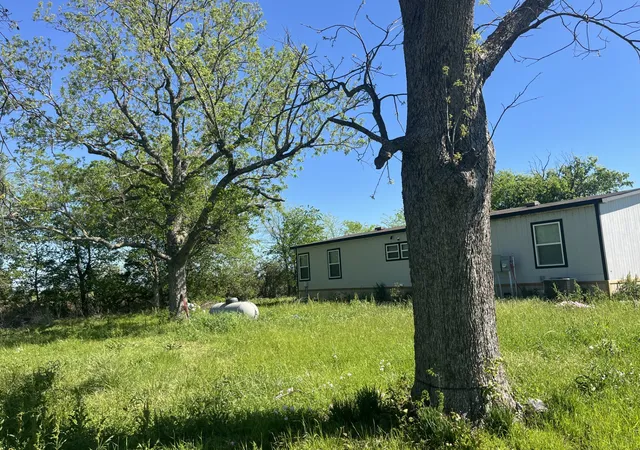 Photo 4 of Manufactured home for sale at 440 Fm 44, Annona, TX 75550 | MLS# 21230584 | Listing updated on 2026-10-05