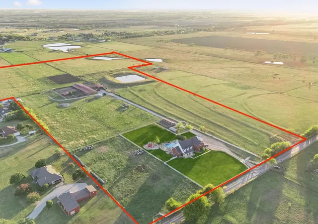 Photo 3 of House for sale at 2751 Mitchell Rd, Krum, TX 76249 | MLS# 21215553 | Listing updated on 2026-08-24
