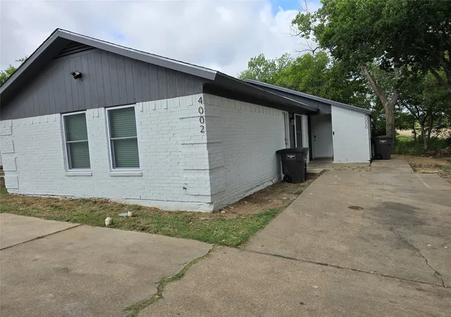 Homes for sale in Fort Worth, TX | 4000 Fair Park Blvd, Fort Worth, TX 76115 | MLS# 21232146