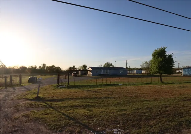 Homes for sale in Ranger, TX | 1437 W Loop 254, Ranger, TX 76470 | MLS# 21232191