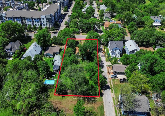 Photo 3 of Land for sale at 930 Samuels Ave, Fort Worth, TX 76102 | MLS# 21232275 | Listing updated on 2026-08-31