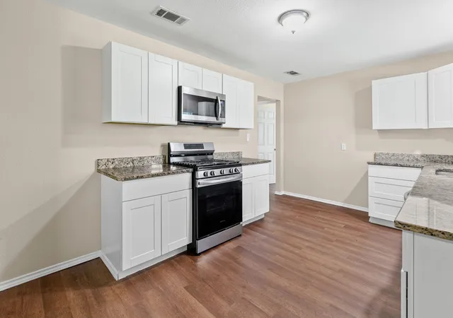 Photo 3 of Single family home for sale at 1704 Langford St, Greenville, TX 75401 | MLS# 21231320 | Listing updated on 2026-08-18