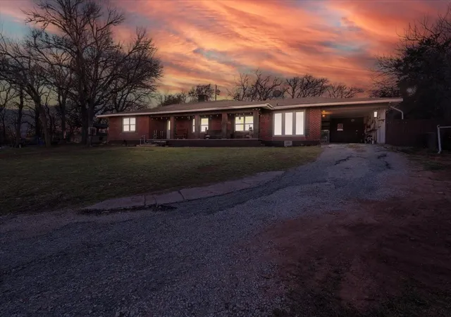 Homes for sale in Palo Pinto, TX | 398 N Fm Road 4, Palo Pinto, TX 76484 | MLS# 21232272