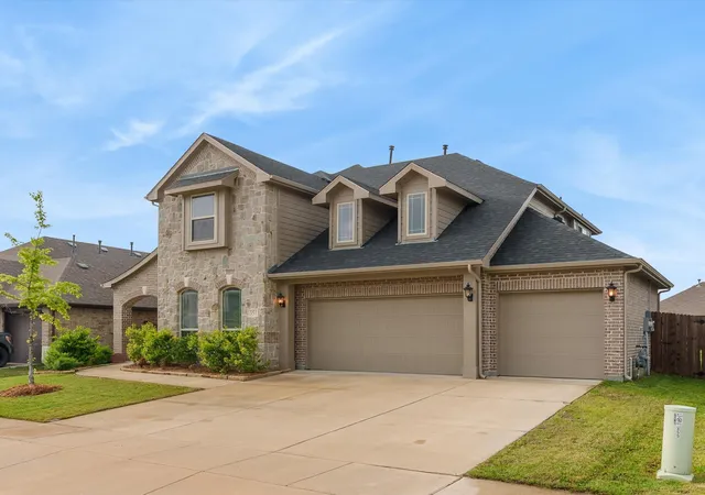 Homes for sale in Fate, TX | 351 Bluewood Dr, Fate, TX 75087 | MLS# 21229026