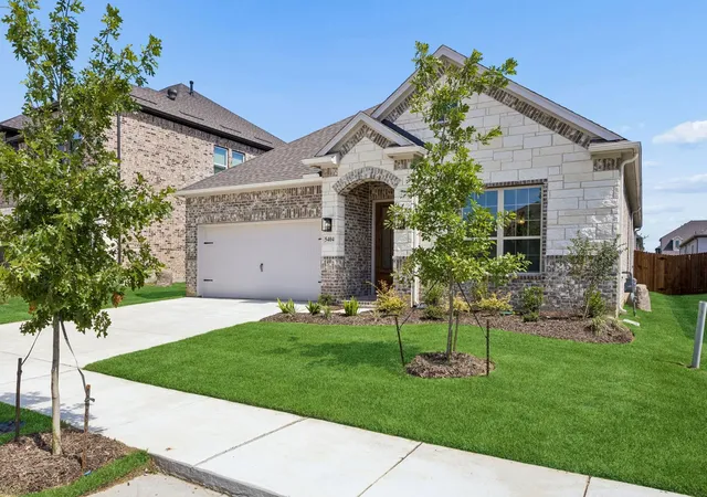 Photo 2 of Single family home for sale at 5404 Century Lake Ln, Argyle, TX 76226 | MLS# 21232567 | Listing updated on 2026-07-10