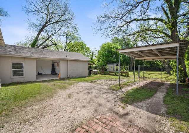 Photo 32 of Single family home for sale at 2215 W Park Row Blvd, Corsicana, TX 75110 | MLS# 21232631 | Listing updated on 2026-07-07