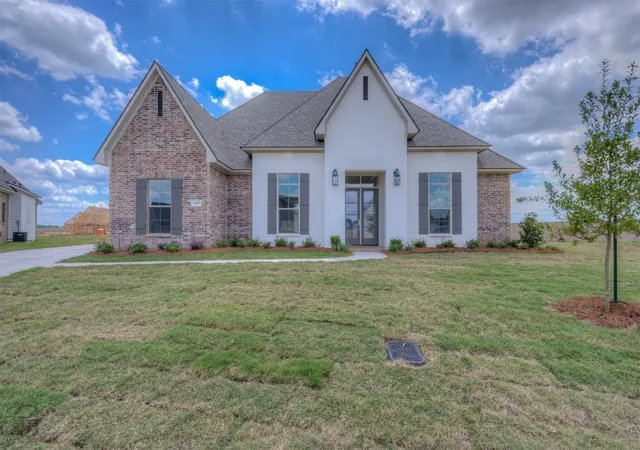 1st image of 615 Danube Cir, Bossier City, LA 71111 | MLS# 21232618