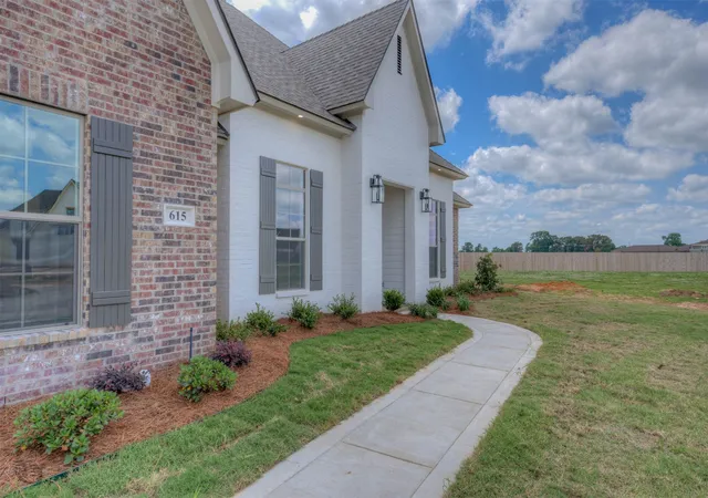 4th image of 615 Danube Cir, Bossier City, LA 71111 | MLS# 21232618
