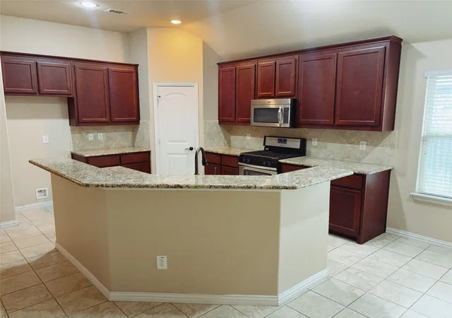 4th image of 7421 Innisbrook Ln, Fort Worth, TX 76179 | MLS# 21208467
