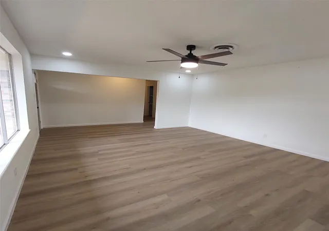 Photo 4 of Single family home for sale at 5001 Wilson, Durant, OK 74701 | MLS# 21231891 | Listing updated on 2026-09-28