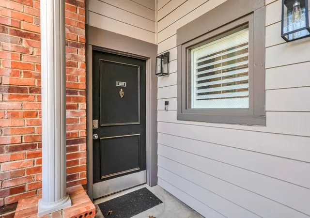Homes for sale in Plano, TX | 2524 Preston Rd, Plano, TX 75093