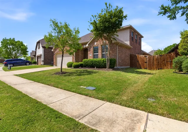 Photo 3 of Single family home for sale at 1713 Jace Dr, Mc Kinney, TX 75071 | MLS# 21233132 | Listing updated on 2026-09-25