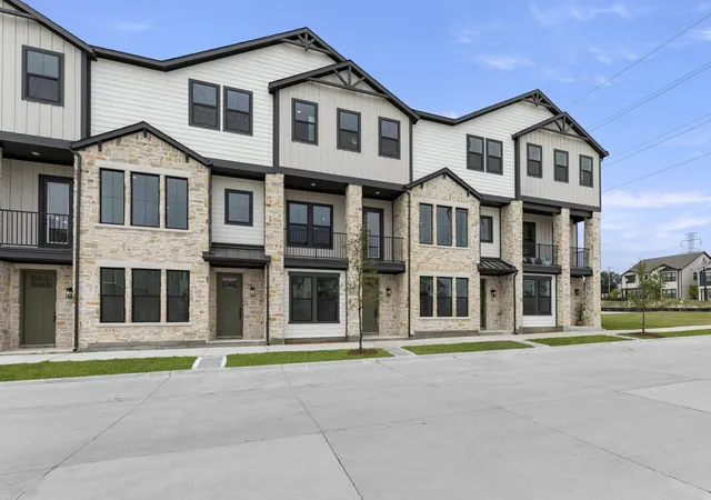 3rd image of 1037 Concan Dr, Plano, TX 75075 | MLS# 21233383