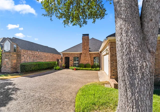 Photo 3 of Sale Pending at 16022 Chalfont Cir, Dallas, TX 75248 | MLS# 21233356 | Listing updated on 2026-10-02