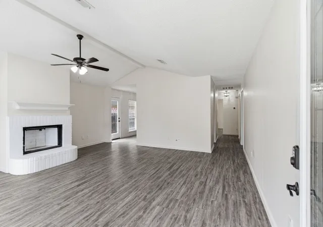 2nd image of 4020 Staghorn Cir N, Fort Worth, TX 76137 | MLS# 21233550