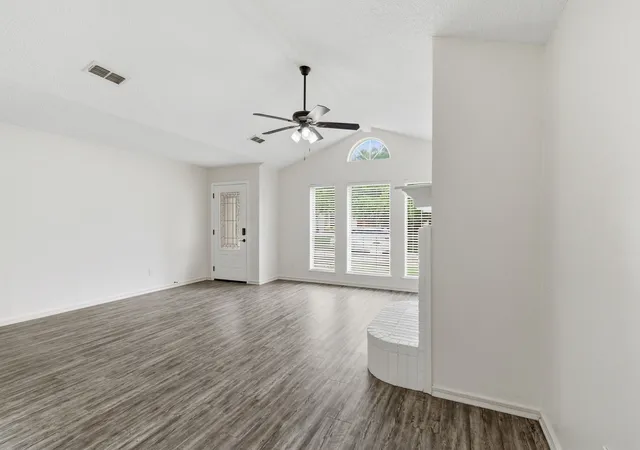5th image of 4020 Staghorn Cir N, Fort Worth, TX 76137 | MLS# 21233550