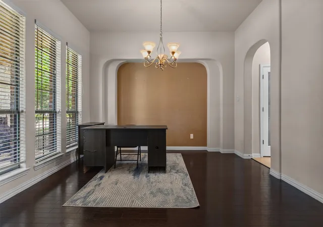 Photo 3 of Single family home for sale at 973 Tara Dr, Burleson, TX 76028 | MLS# 21233590 | Listing updated on 2026-10-07