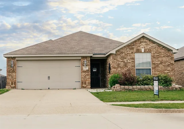 Homes for sale in Venus, TX | 157 Presidents Wy, Venus, TX 76084 | MLS# 21222174