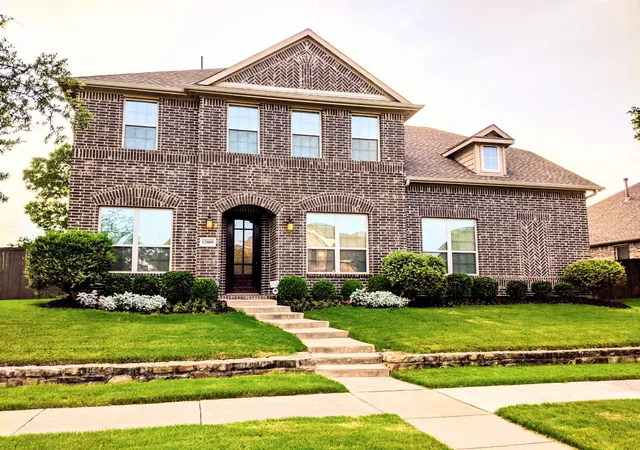 Homes for sale in Frisco, TX | 12809 Spring Hill Dr, Frisco, TX 75035 | MLS# 21233684