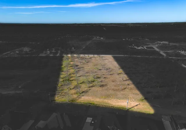 Photo 2 of Land for sale at 3113 E Landings S, Granbury, TX 76049 | MLS# 21225962 | Listing updated on 2026-09-07
