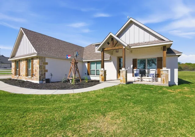 Homes for sale in Poolville, TX | 185 Stanley Ln, Poolville, TX 76487 | MLS# 21225948