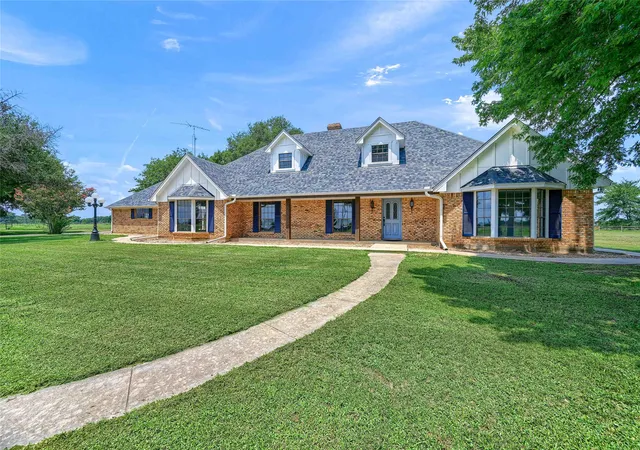 Homes for sale in Sadler, TX | 1101 Brooks Ln, Sadler, TX 76264 | MLS# 21233760