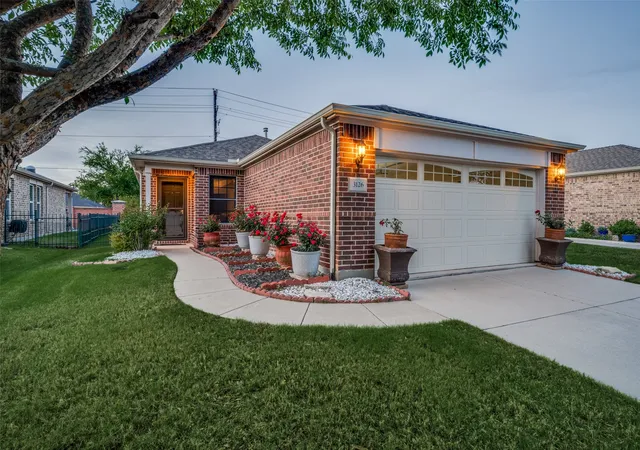 Homes for sale in Frisco, TX | 3126 Oyster Bay Dr, Frisco, TX 75036 | MLS# 21221849