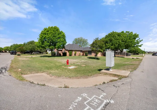 Homes for sale in Crowley, TX | 2800 Coventry Rd, Crowley, TX 76036 | MLS# 21224471