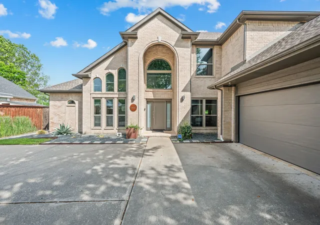 Homes for sale in The Colony, TX | 3645 Cottonwood Springs Dr, The Colony, TX 75056 | MLS# 21233829