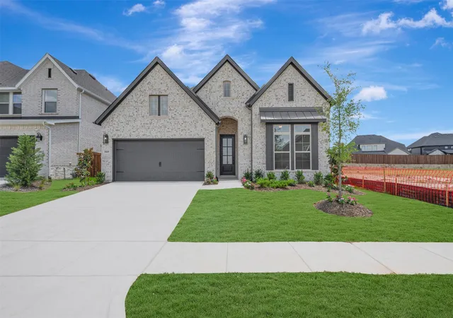 Homes for sale in Aubrey, TX | 5009 Sandbrock Pkwy, Aubrey, TX 76227 | MLS# 21233991