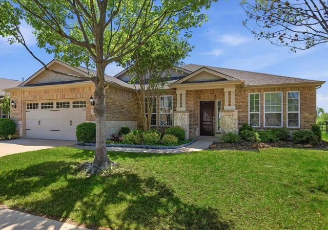 Homes for sale in Frisco, TX | 1385 Harbor Springs Dr, Frisco, TX 75036 | MLS# 21229943
