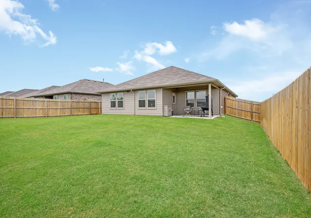 Photo 2 of Single family home for sale at 13521 Gunsmoke Ln, Cresson, TX 76035 | MLS# 21233920 | Listing updated on 2026-07-08