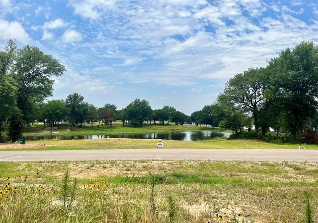 Photo 2 of Land for sale at 711 Clubview Dr, Kemp, TX 75143 | MLS# 21234110 | Listing updated on 2026-09-18