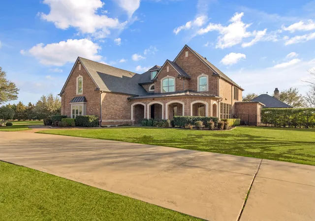 Photo 2 of Sale Pending at 2808 Robert Sender Ct, Allen, TX 75002 | MLS# 21210738 | Listing updated on 2026-07-18