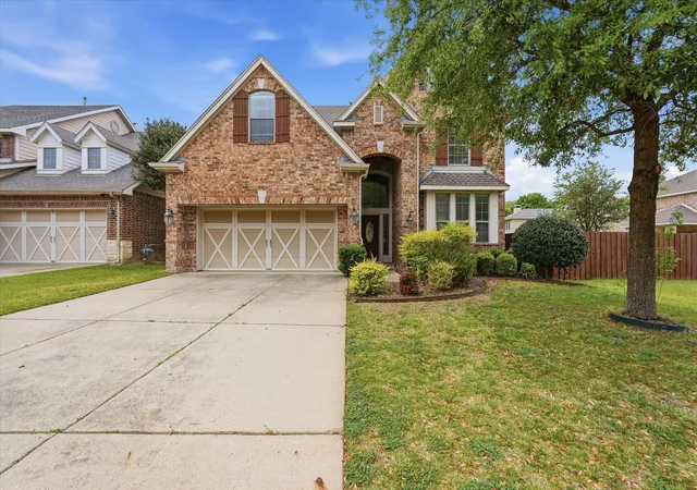 Photo 2 of Single family home for sale at 6716 Prairie Flower Trl, Dallas, TX 75227 | MLS# 21234259 | Listing updated on 2026-07-14